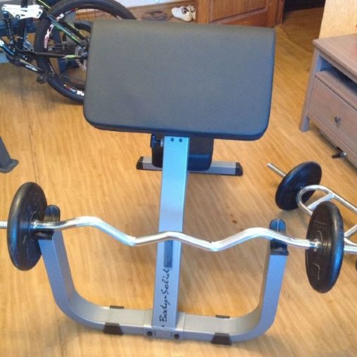 Скамья Скотта Body-Solid GPCB329 с регулируемой по высоте партой